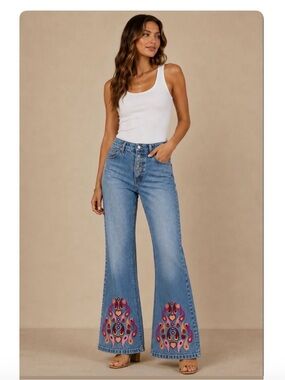 Vintage Embroidered Flare Jeans in Light Blue 32-31 Large